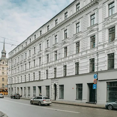 Opera I New I Prime Location I Ac *