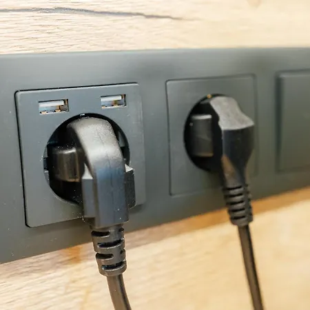 Opera I New I Prime Location I Ac *