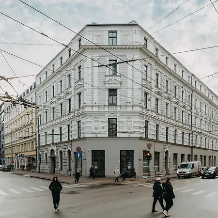 Opera I New I Prime Location I Ac *