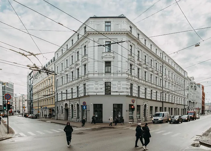 Opera I New I Prime Location I Ac *