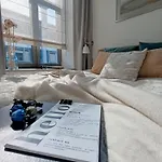 Opera I New I Prime Location I Ac Apartment